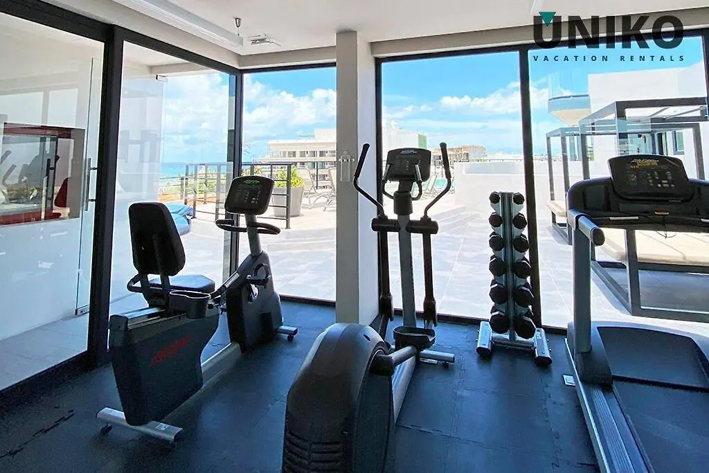 1 Block To The Beach 2Br 6Pax Rooftop Pool King Bed Playa del Carmen Mexiko
