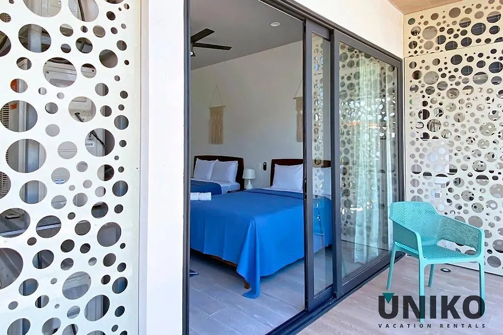 1 Block To The Beach 2Br 6Pax Rooftop Pool King Bed Playa del Carmen Mexiko